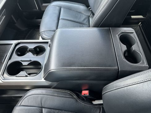 Used 2020 Ford F250 Lariat w/ Lariat Ultimate Package AWD/4WD image 22