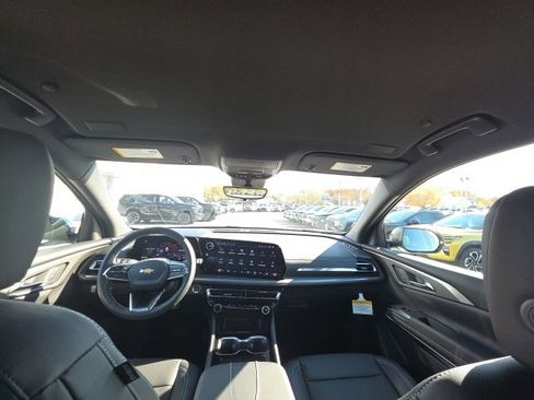 New 2026 Chevrolet Traverse LT w/ Driver Confidence Package image 12