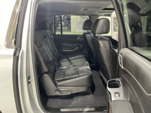 Used 2020 GMC Yukon XL Denali w/ Open Road Package AWD/4WD image 19