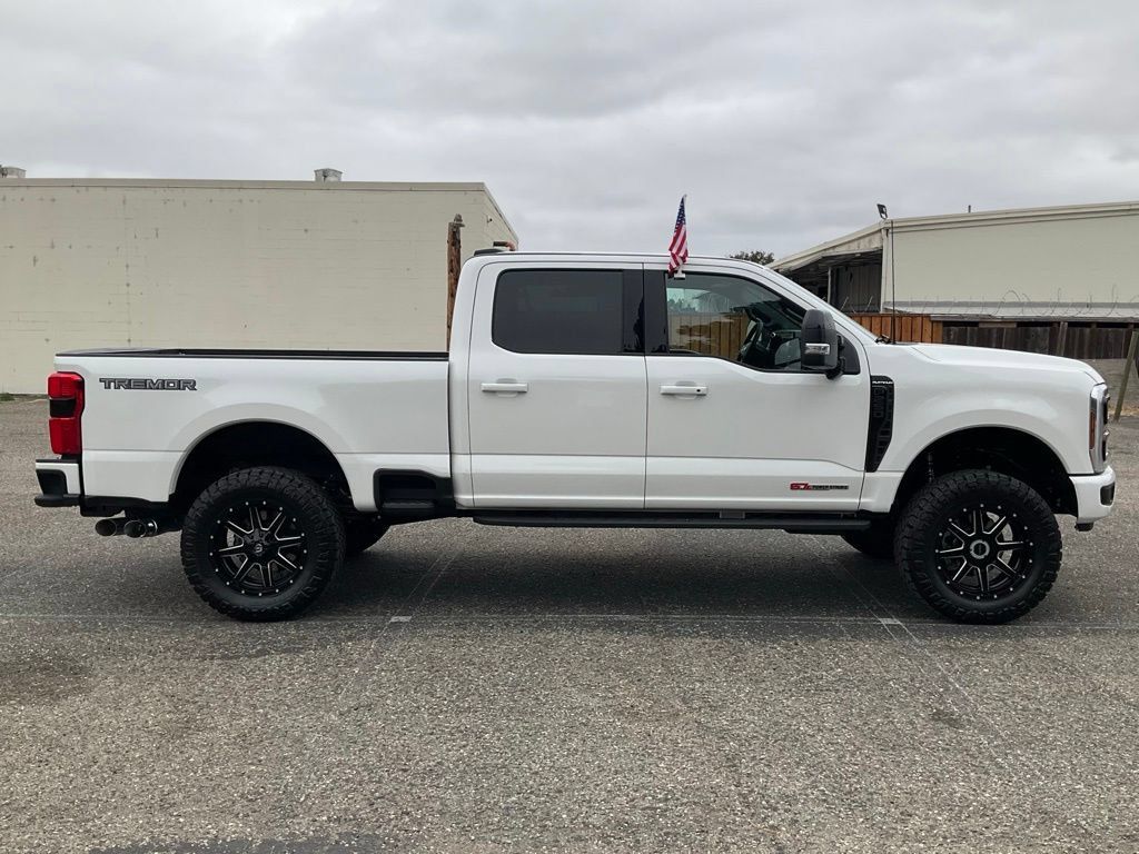 New 2025 Ford F250 Platinum w/ Tremor Off-Road Package AWD/4WD image 7
