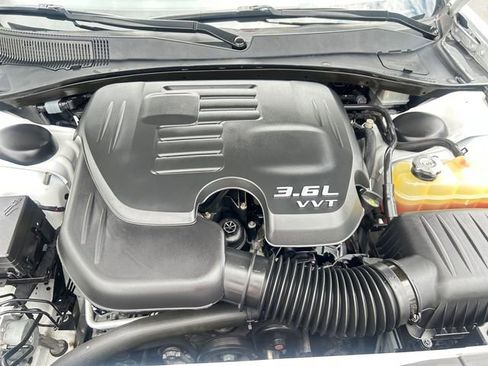 Used 2016 Chrysler 300 S AWD/4WD image 19