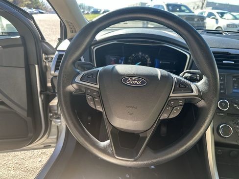 Used 2018 Ford Fusion S image 11