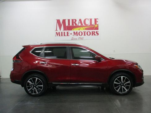 Used 2020 Nissan Rogue SL w/ Premium Package image 6