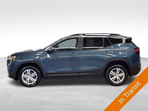 Used 2024 GMC Terrain SLE w/ Driver Convenience Package AWD/4WD image 3