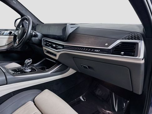 Used 2024 BMW ALPINA XB7 AWD/4WD image 30