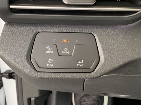 Certified 2021 Volkswagen ID.4 1st Edition RWD image 31