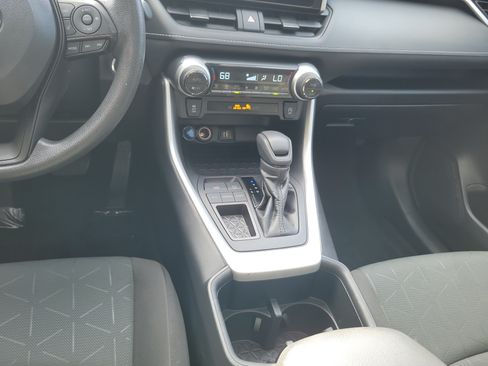 Certified 2024 Toyota RAV4 XLE w/ Convenience Package FWD image 20