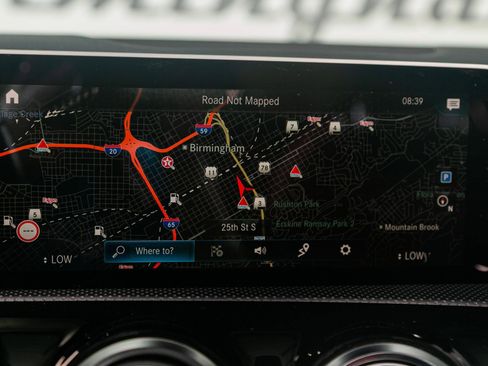 Used 2019 Mercedes-Benz A 220 4MATIC w/ AMG Line image 15