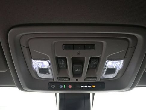 Used 2022 GMC Sierra 2500 Denali AWD/4WD image 32