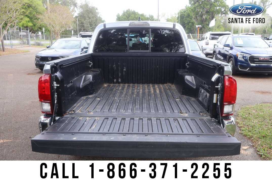 Used 2023 Toyota Tacoma SR5 RWD image 8