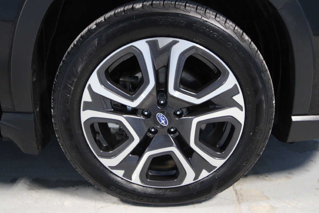 Used 2023 Subaru Ascent Limited AWD/4WD image 35