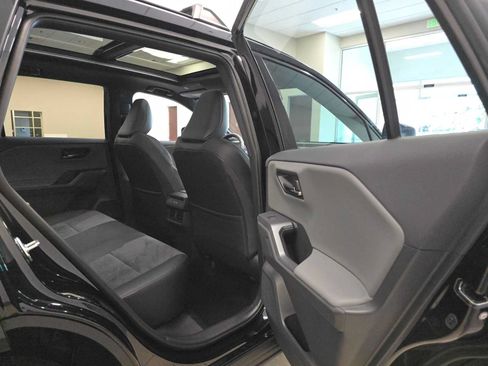 Used 2026 Toyota RAV4 XSE w/ Panoramic Sun Roof Package AWD/4WD image 27