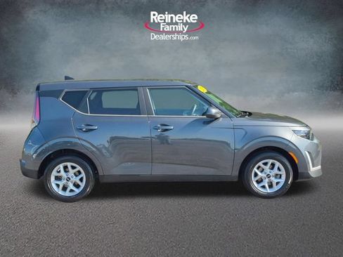 Used 2023 Kia Soul S FWD image 4