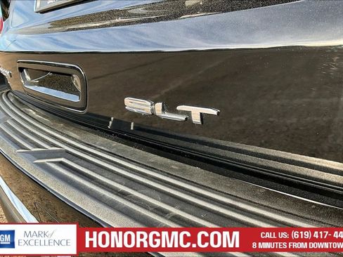 Used 2023 GMC Yukon SLT image 24