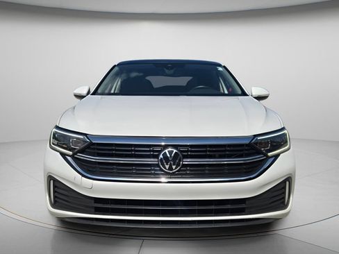 Certified 2023 Volkswagen Jetta SEL FWD image 9