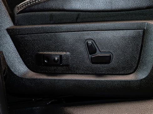 Used 2024 RAM 2500 Laramie w/ Night Edition image 25