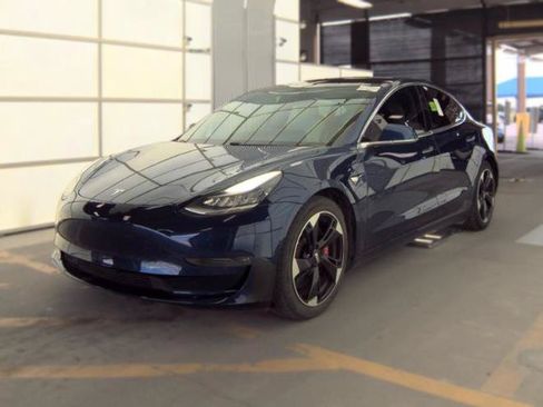 Used 2019 Tesla Model 3 Long Range AWD/4WD image 3