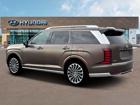 New 2026 Hyundai Palisade Calligraphy FWD image 5
