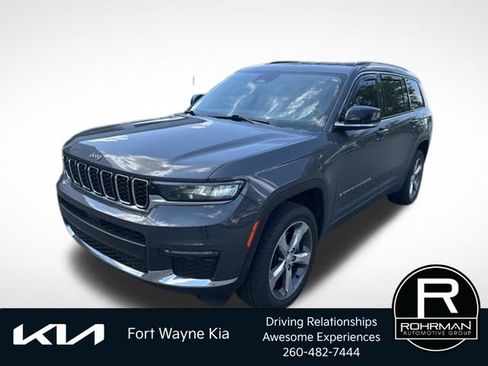 Used 2021 Jeep Grand Cherokee L Limited AWD/4WD image 1