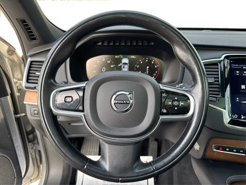Used 2017 Volvo XC90 T6 Inscription w/ Vision Package image 21