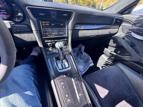 Used 2016 Porsche 911 GT3 RS image 19