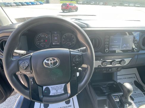 Used 2021 Toyota Tacoma SR w/ SR Convenience Package RWD image 14