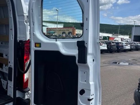Used 2025 Ford Transit 250 Low Roof w/ Exterior Upgrade Package RWD image 21