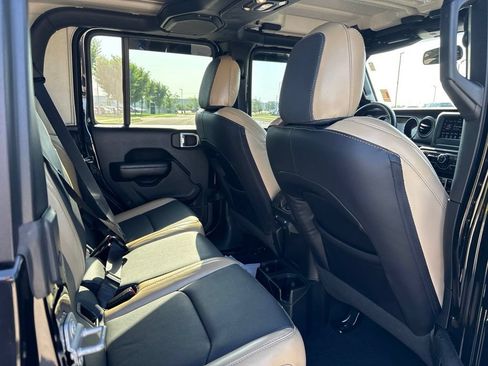 Used 2021 Jeep Gladiator Sport AWD/4WD image 22
