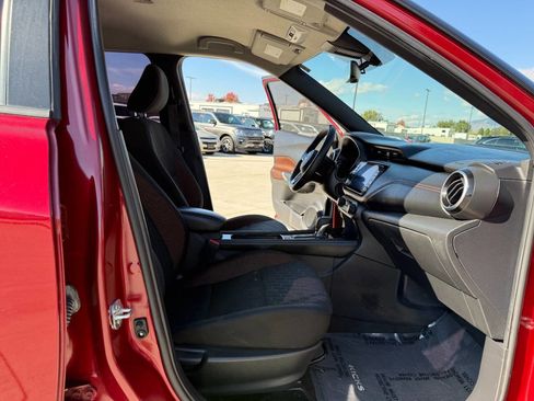 Used 2022 Nissan Kicks SR w/ Interior Electronics Package image 22