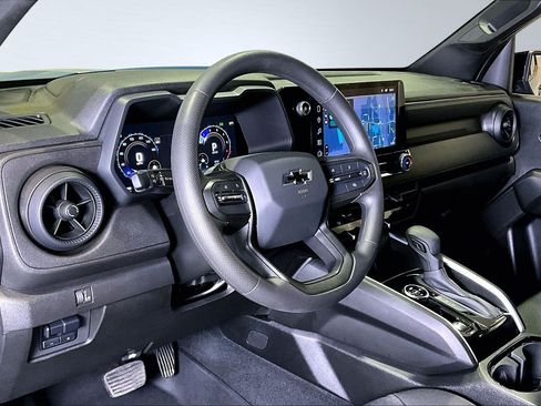 Used 2024 Chevrolet Colorado Trail Boss w/ Advanced Trailering Package image 18