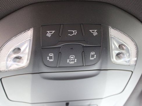 New 2026 Chrysler Pacifica Select image 21