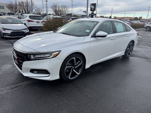 Used 2018 Honda Accord Sport image 7