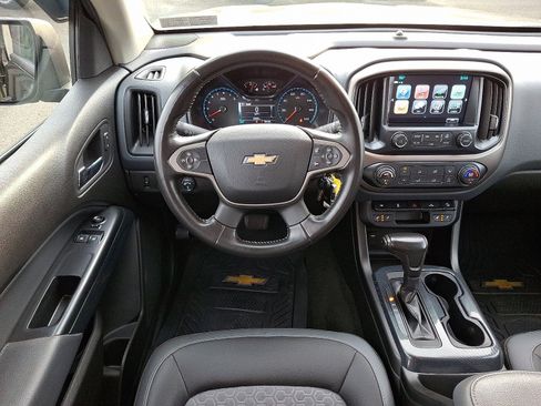 Used 2018 Chevrolet Colorado Z71 image 12