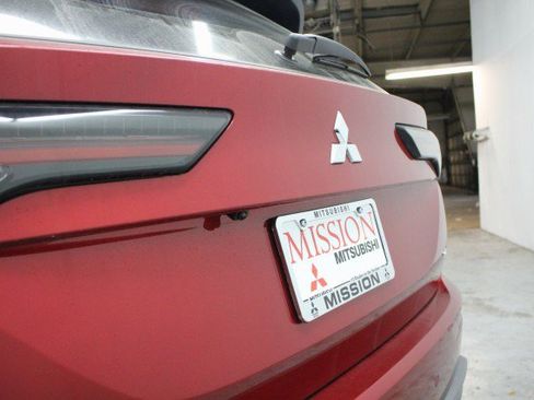 New 2026 Mitsubishi Outlander SE image 4