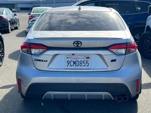 Used 2022 Toyota Corolla SE w/ SE Premium Package FWD image 5