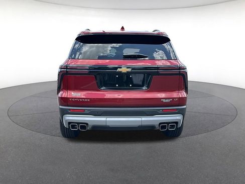 Used 2024 Chevrolet Traverse LT FWD image 4
