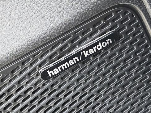 New 2026 Chrysler Pacifica Pinnacle image 19