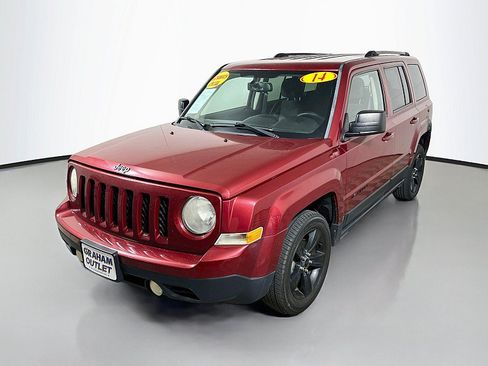 Used 2014 Jeep Patriot Sport w/ Power Value Group FWD image 3