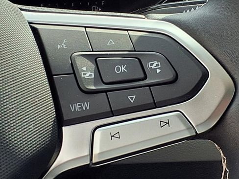 Certified 2023 Volkswagen Taos S image 25