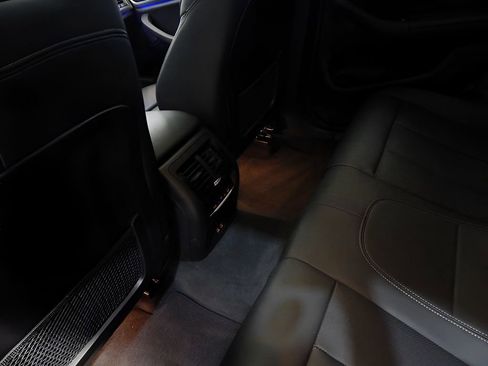 Used 2023 BMW X4 xDrive30i w/ Premium Enhanced Package image 21