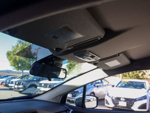 New 2025 Nissan Versa SV image 13