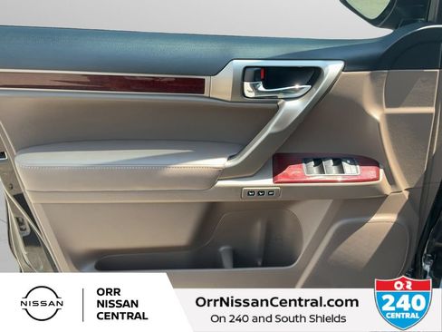 Used 2019 Lexus GX 460 Premium AWD/4WD image 17