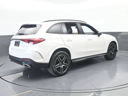Used 2025 Mercedes-Benz GLC 300 image 6