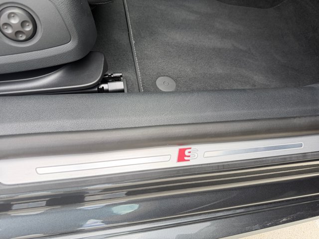 Used 2025 Audi A5 2.0T Premium Plus AWD/4WD image 28