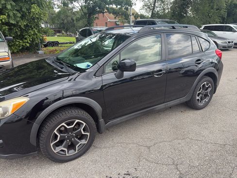 Used 2013 Subaru Crosstrek 2.0i Premium w/ Popular Pkg 2 AWD/4WD image 12