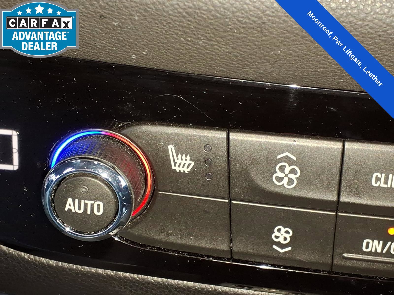 Used 2018 Buick Enclave Essence w/ LPO, Hit The Road Package AWD/4WD image 23