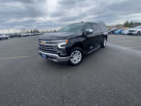 Certified 2024 Chevrolet Silverado 1500 LTZ w/ LTZ Premium Package AWD/4WD image 4