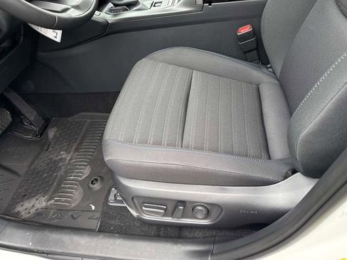 Used 2026 Toyota RAV4 SE w/ Convenience Package AWD/4WD image 15