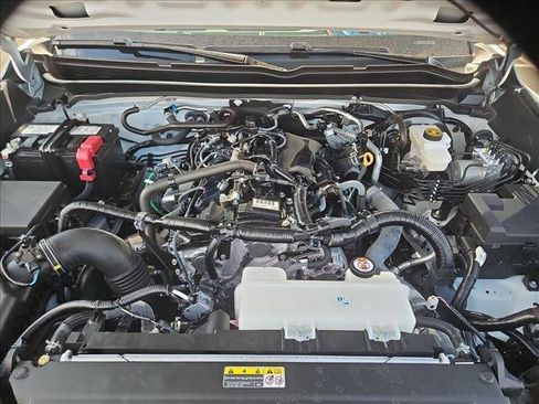 Certified 2025 Toyota Tacoma TRD Sport AWD/4WD image 27