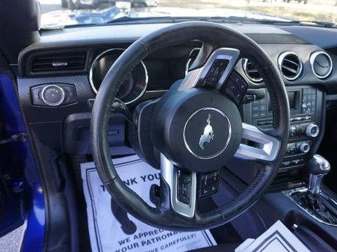Used 2016 Ford Mustang Convertible image 4